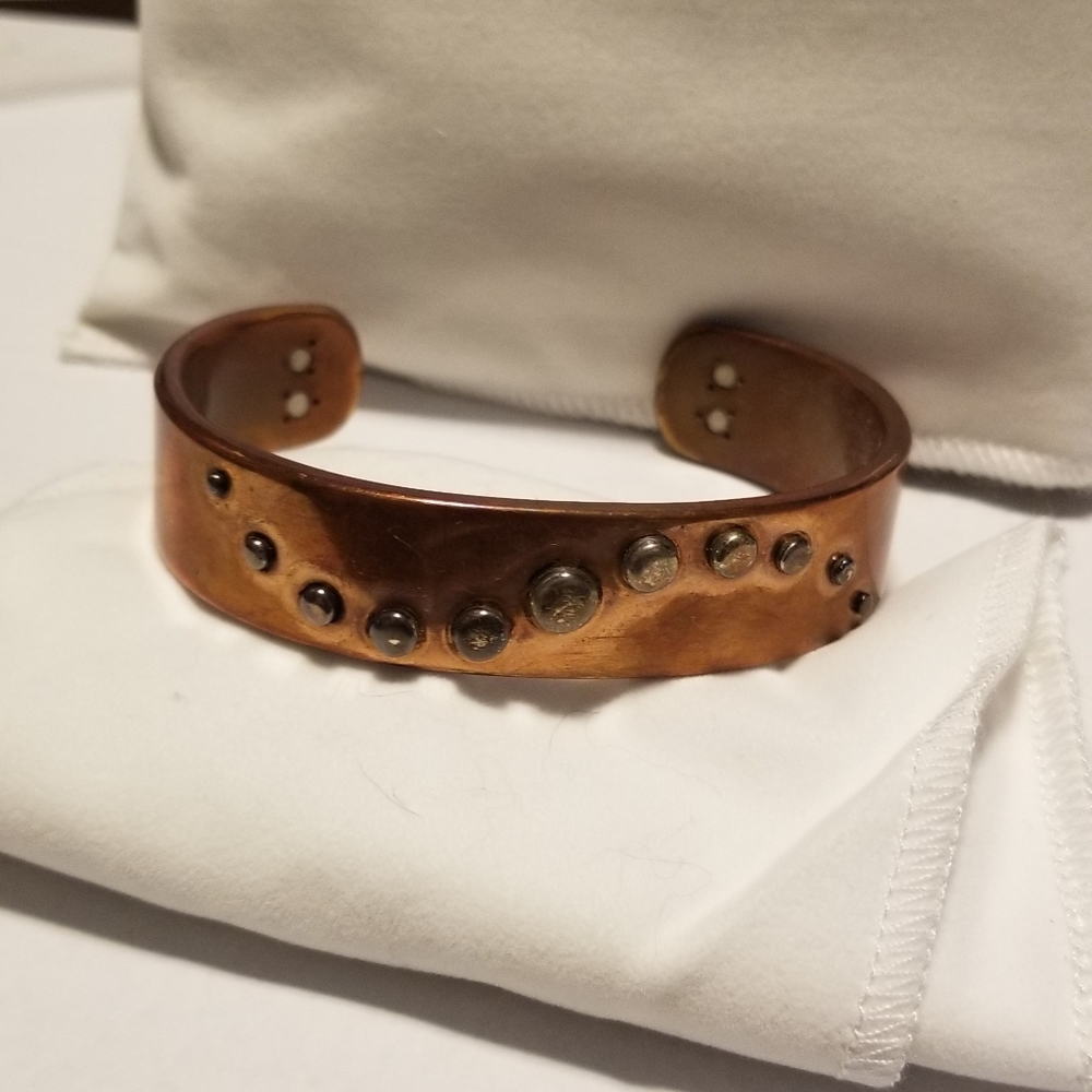 Artisan Handmade Copper Bracelet w/niobium magnets